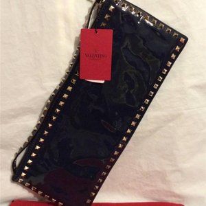 Valentino Garavani Rockstud Studded Flat Navy Patent Leather Clutch Bag